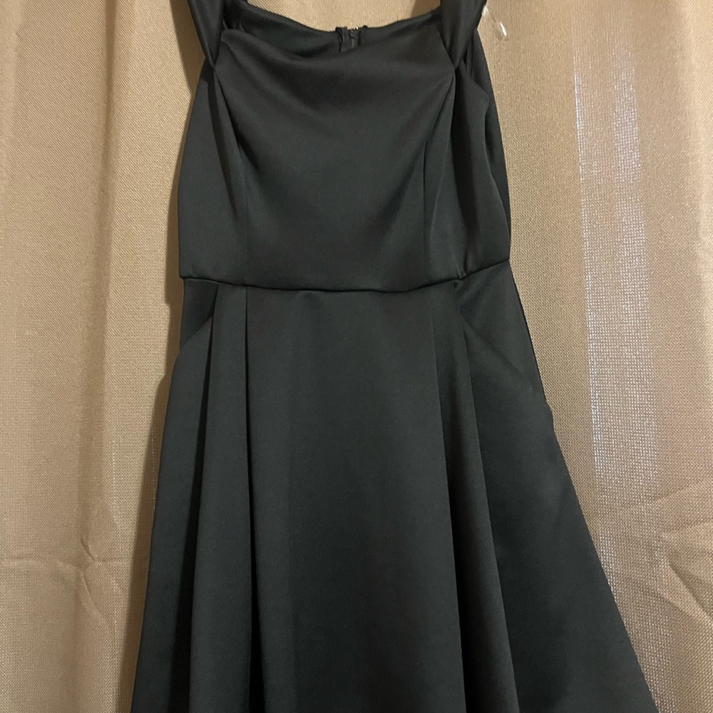 Elegant Black Sleeveless Dress